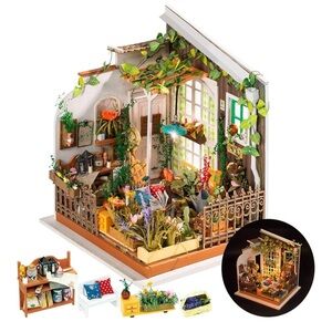 Miniature DIY Garden House Diorama